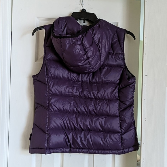 Calvin Klein Puffer Vest - Picture 3 of 3